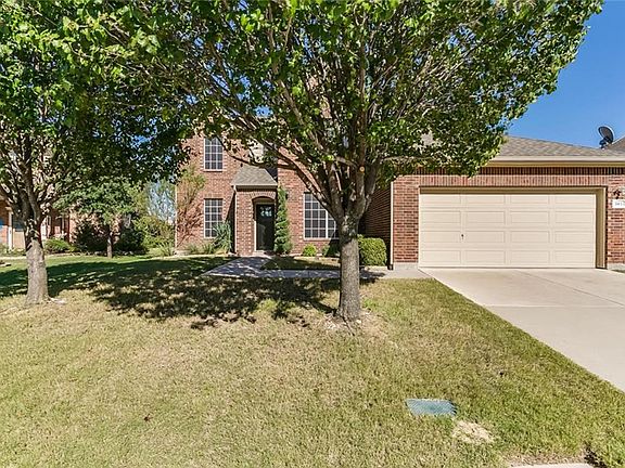 2nd image of 3033 Hollow Valley Dr