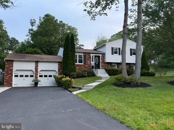 1247 Silver Run Dr, Pasadena, MD 21122