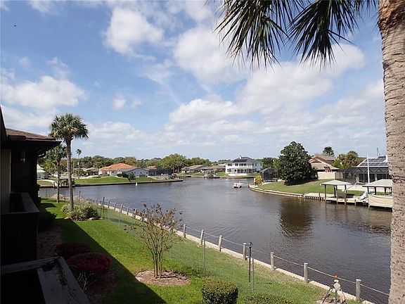 4th image of 46 Club House Dr APT 204
