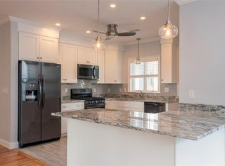 197 Carpenter St, Providence, RI 02903