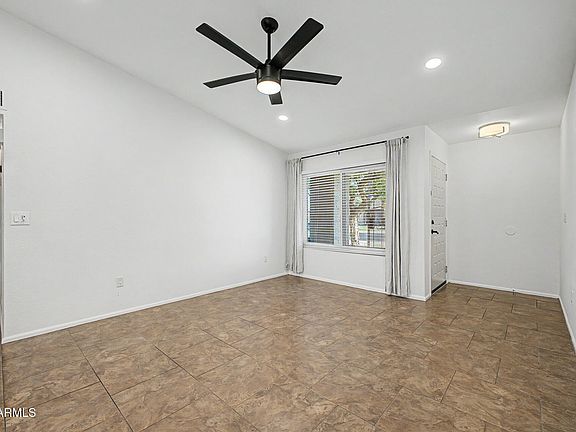 4th image of 1612 W CHILTON Street