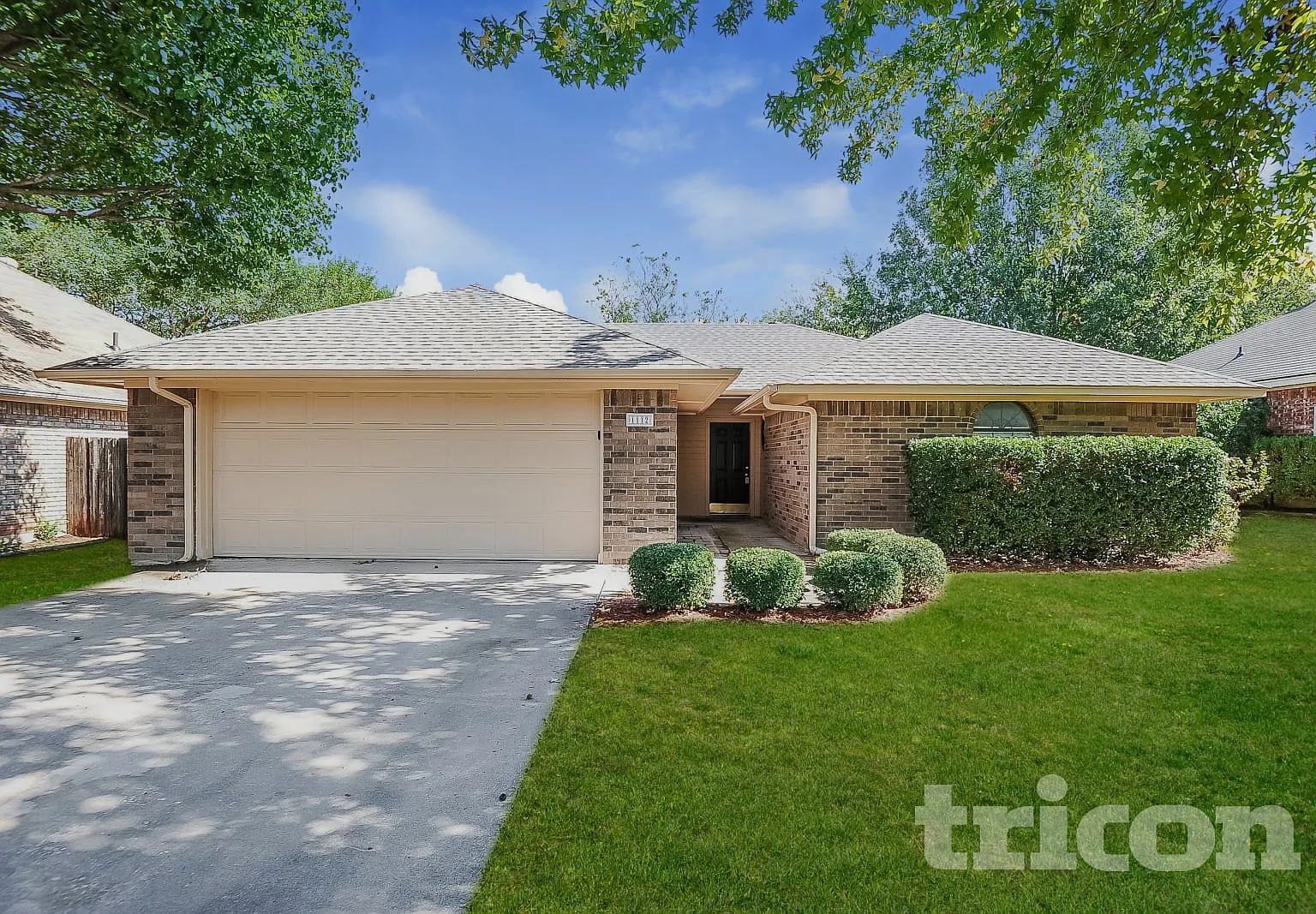 1112 Brittany Drive Denton TX — Photo 2
