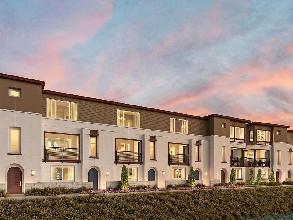 Mira Vista Building Exterior
