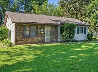1303 W Prairie St, Marion, IL 62959