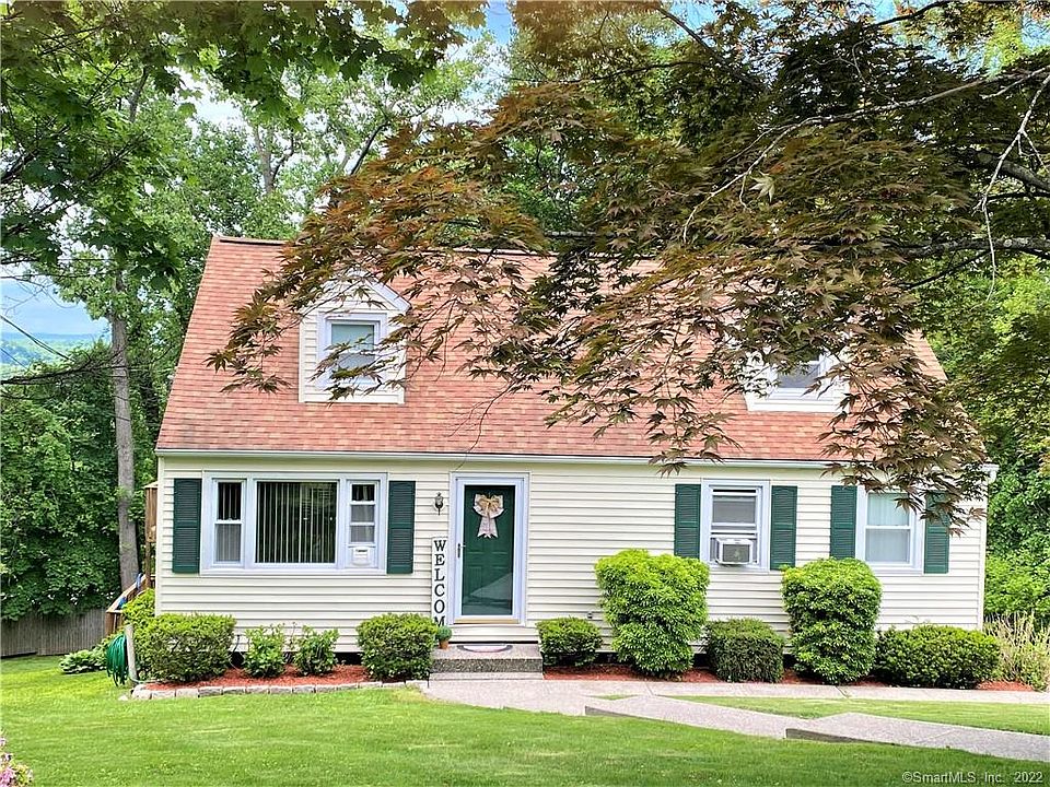 1st image of 60 Topstone Dr