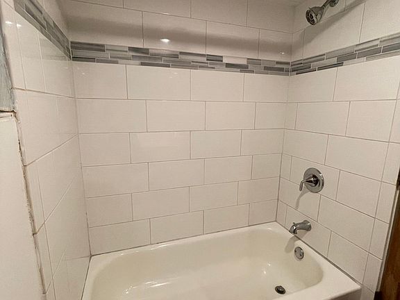 4th image of 2434 N Orchard St #1