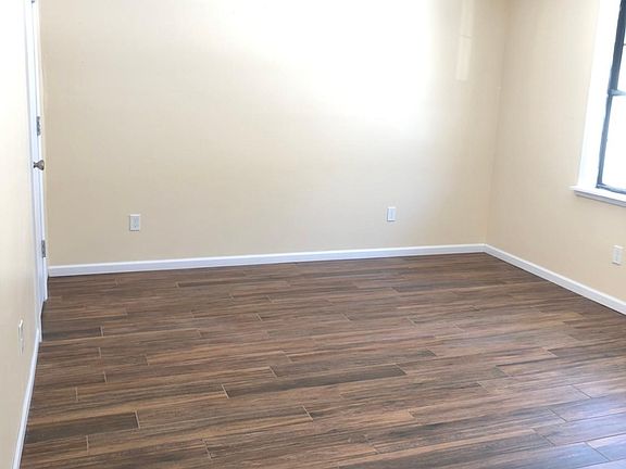 3rd image of 41L L St
