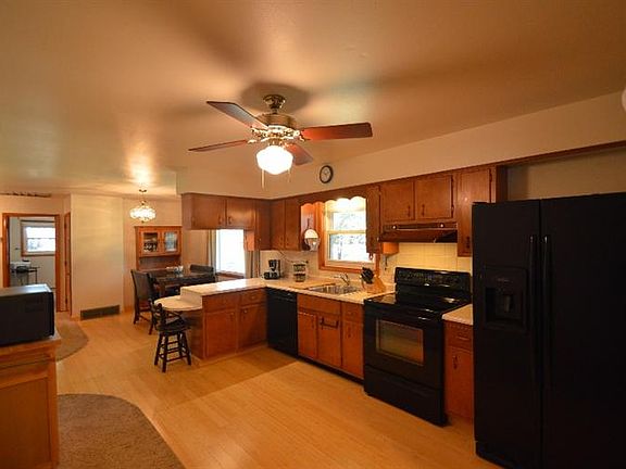3rd image of 5494 Coolbrook Dr