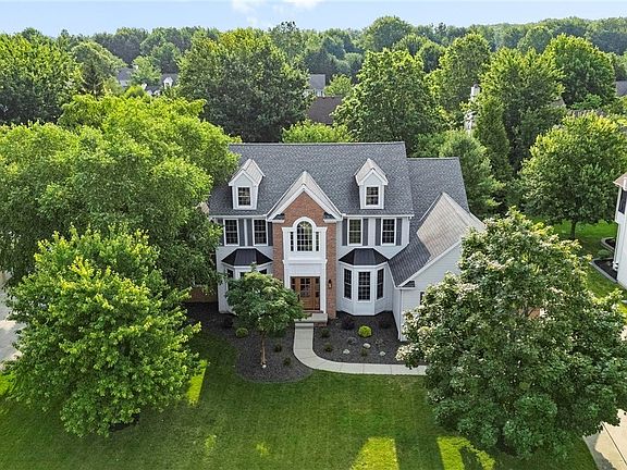 2nd image of 611 Arborside Ln
