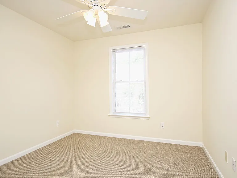 113-A Melbourne Park Cir — Photo 15