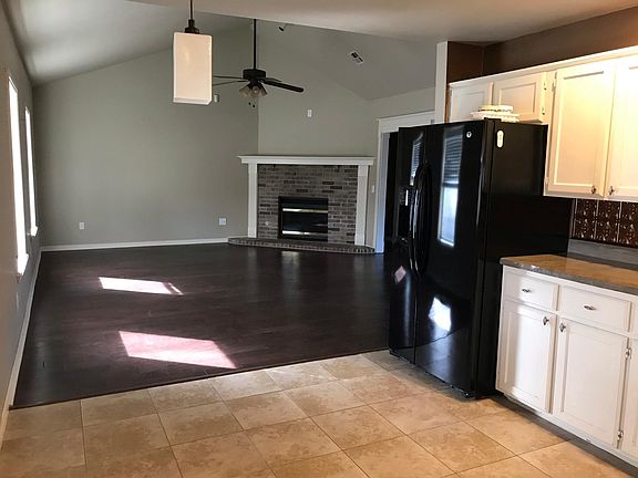 4th image of 709 Turtle Creek Dr