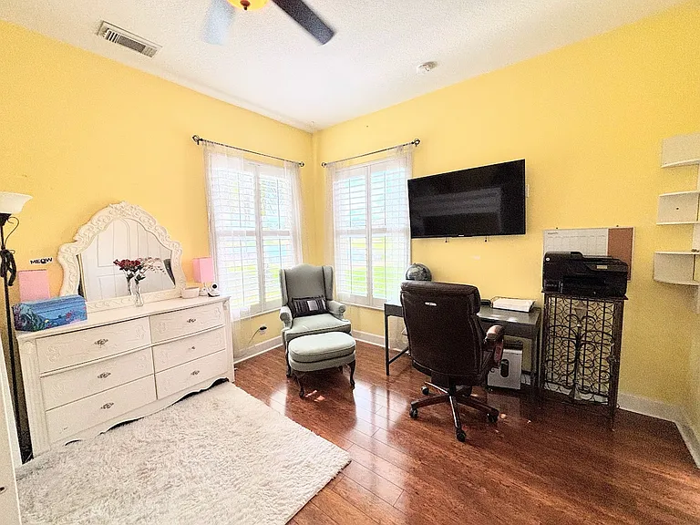 855 SW Grand Reserves Blvd — Photo 8