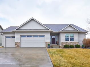 4101 145th St, Urbandale, IA 50323