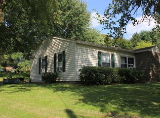 222 Orchard Ln, Butler, PA 16001