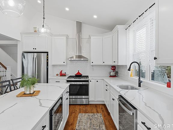 2nd image of 93 Shelton Avenue