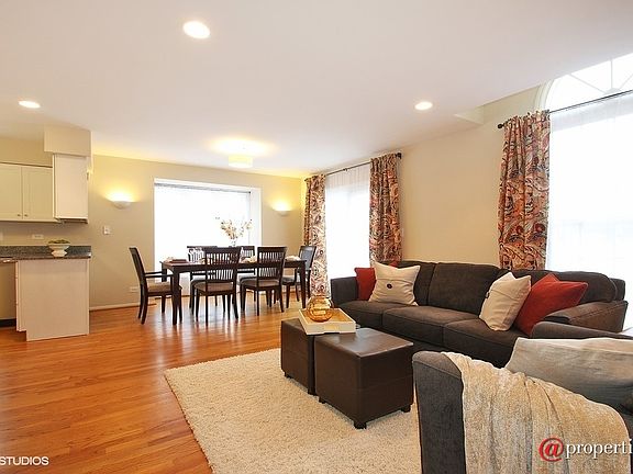 Living Room / Dining Room