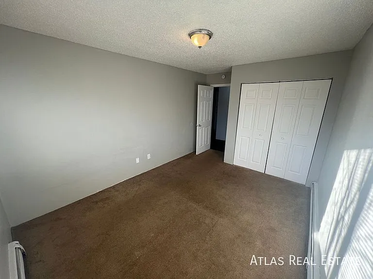 312 W Alabama Ave — Photo 10
