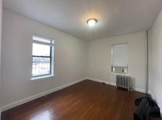 45-35 42nd St #3D, Sunnyside, NY 11104