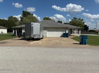 203-205 Haley Pl, Carl Junction, MO 64834
