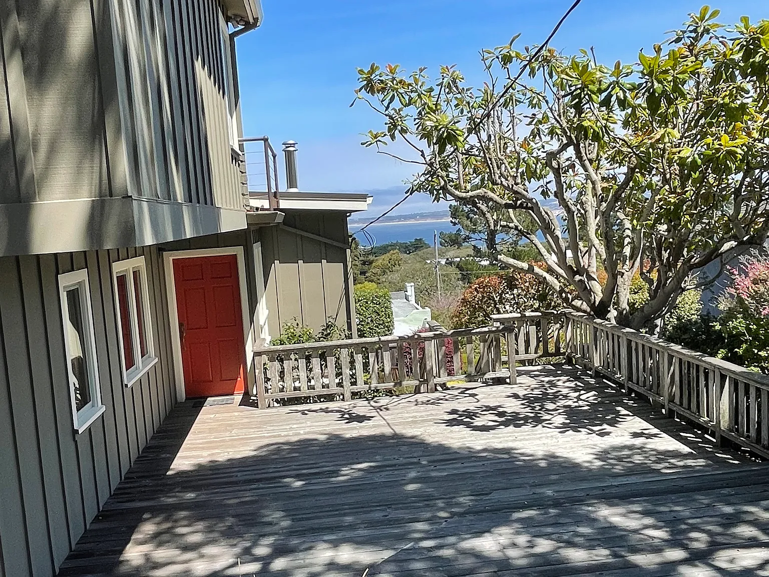 582 Filmore St — Photo 3