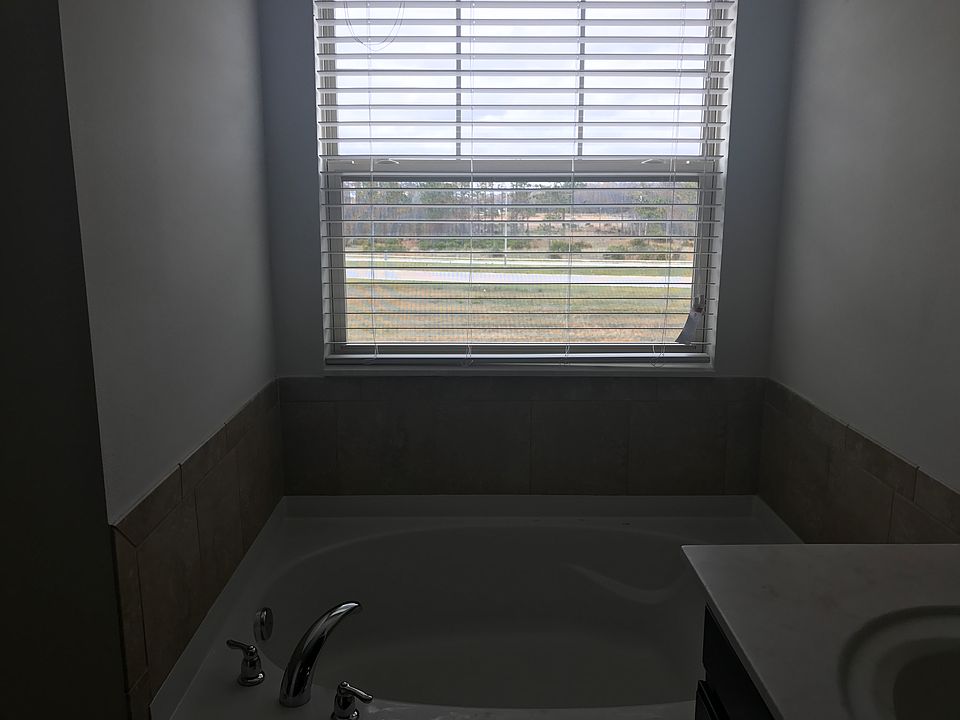 1st image of 10582 Green Ivy Ln