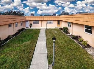 1801 Bedford Ln APT 44, Sun City Center, FL 33573