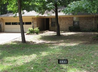 1648 Pineview Ln, Lindale, TX 75771