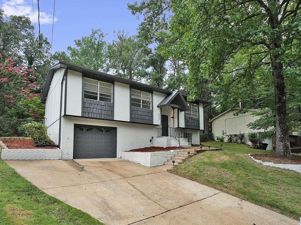 1st image of 2537 Carmel Rd