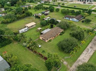 19215 SW 222nd St, Miami, FL 33170