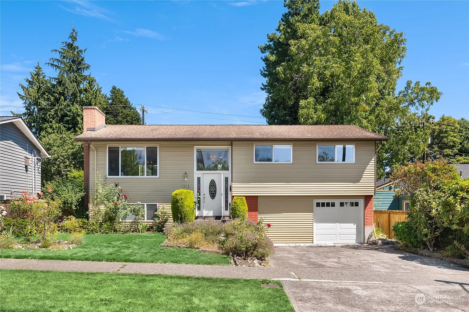 9038 34th Avenue SW photo 1