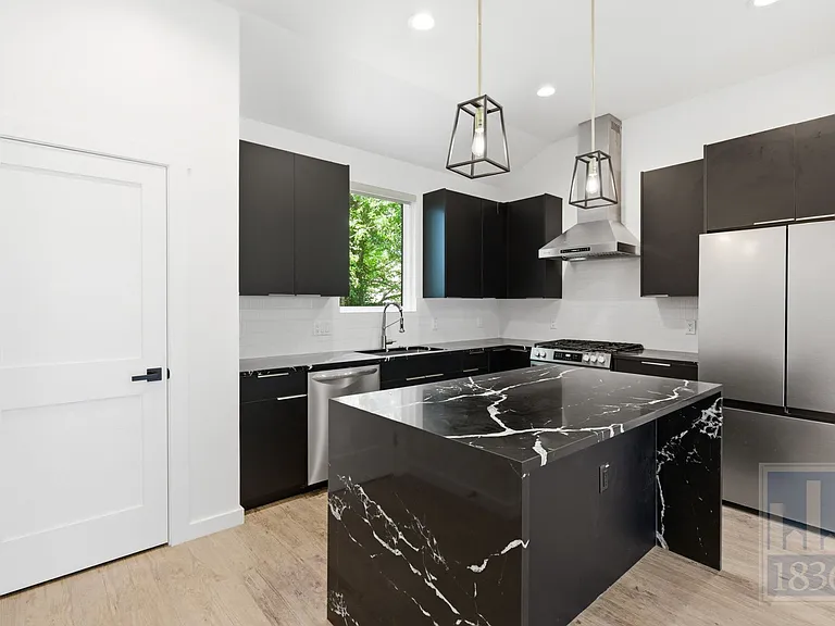 505 Thelma Dr #B — Photo 5