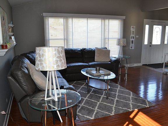 3rd image of 13049 Bramble Ct