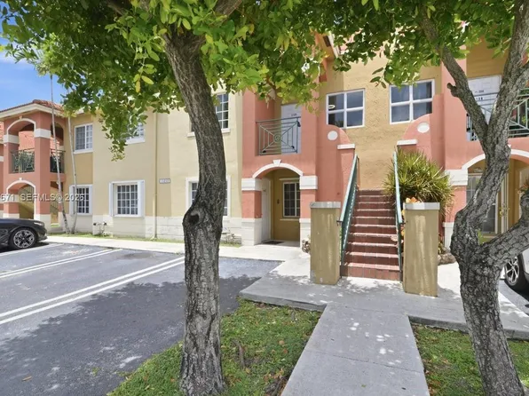 15250 SW 134th Pl APT 110, Miami, FL 33177