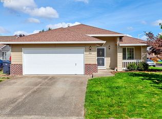 1401 Meadowlawn Pl, Molalla, OR 97038