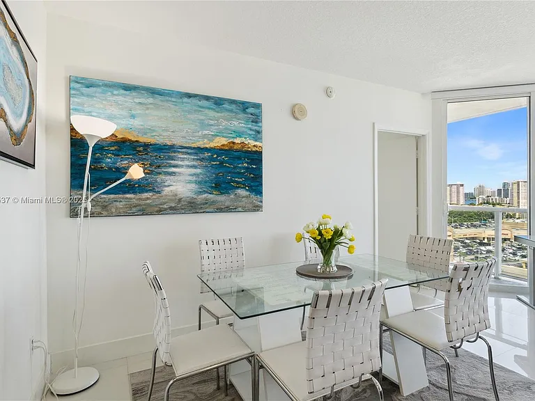 16699 Collins Ave #1407 — Photo 7