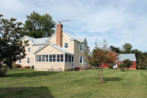 1st image of 39741 Lovettsville Rd