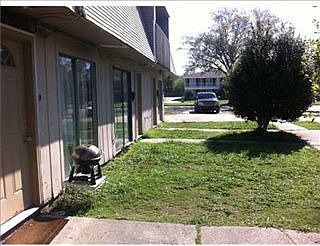 3rd image of 3301 Kabel Dr