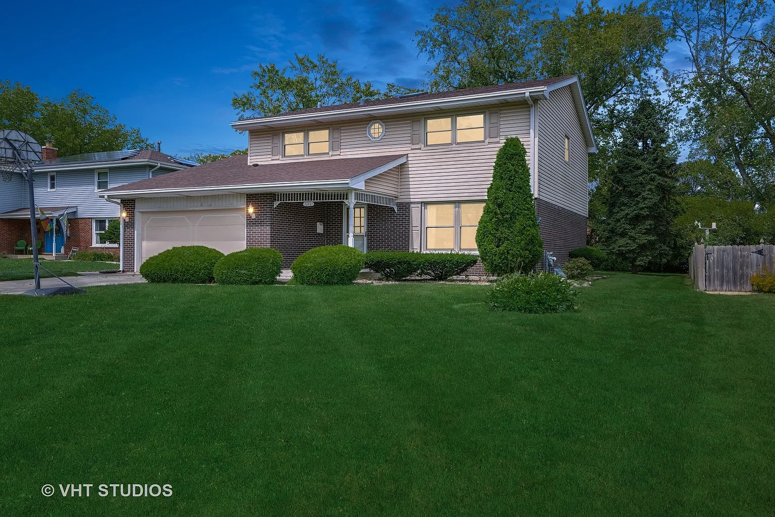1146 Heather Hill Cres photo 1