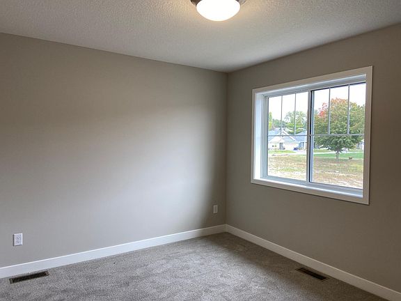 4th image of 13595 Hollybrook Dr