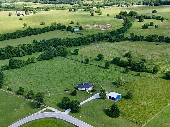 2nd image of 9195 N Farm Road 53