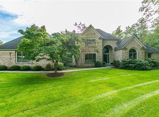 18 Parkview Manor Cir, Honeoye Falls, NY 14472