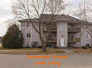 110 Vicky Ln, Williamsburg, IA 52361