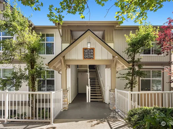 23420 SE Black Nugget Road #C103, Issaquah, WA 98029