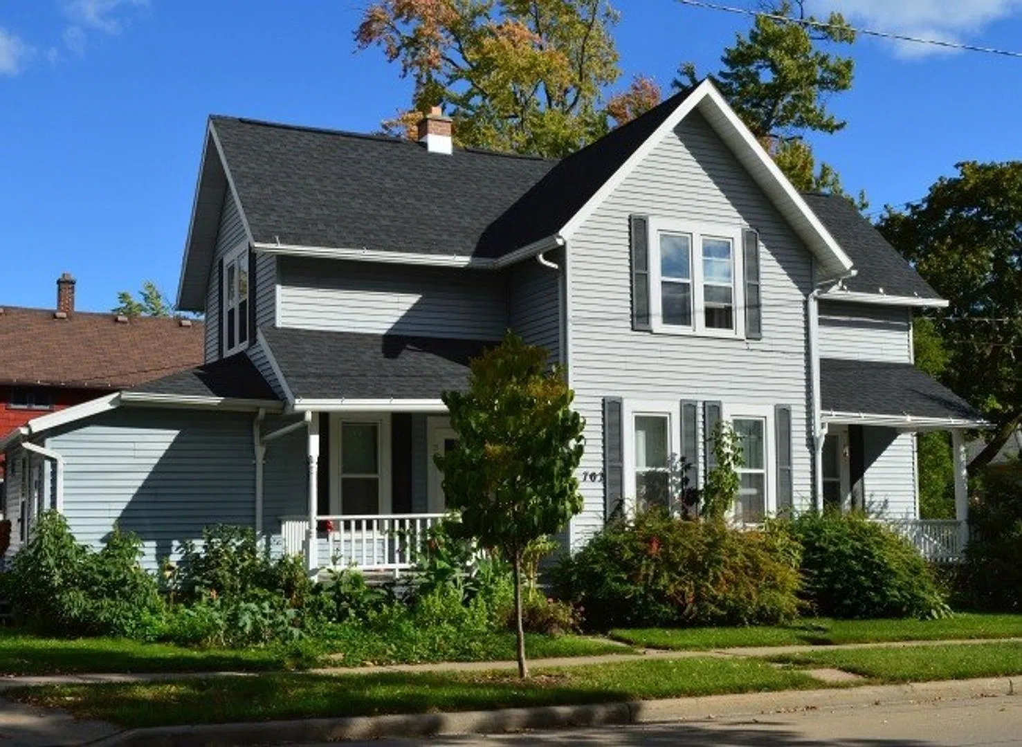 702 N Oneida Street — Photo 1