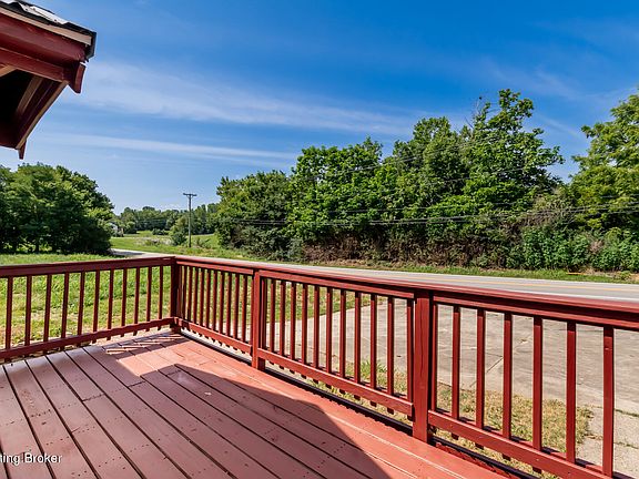 5th image of 3998 Eminence Rd