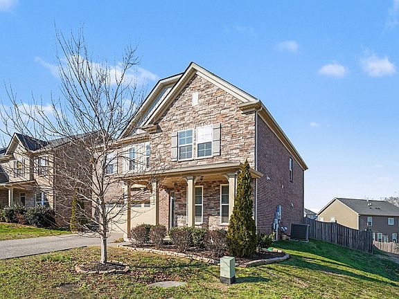2nd image of 4976 Napoli Dr