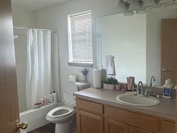 4th image of 5007 Webb Dr SE
