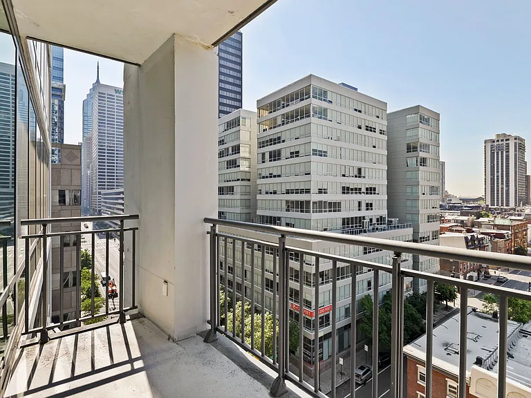 2101 Market St #8O5 — Photo 21