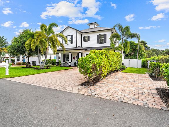 4th image of 405 SE COCONUT Avenue