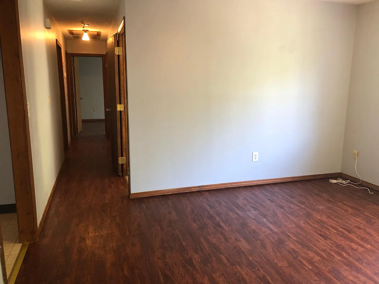 3 bed, 1250 sqft, $1,950 — Photo 2
